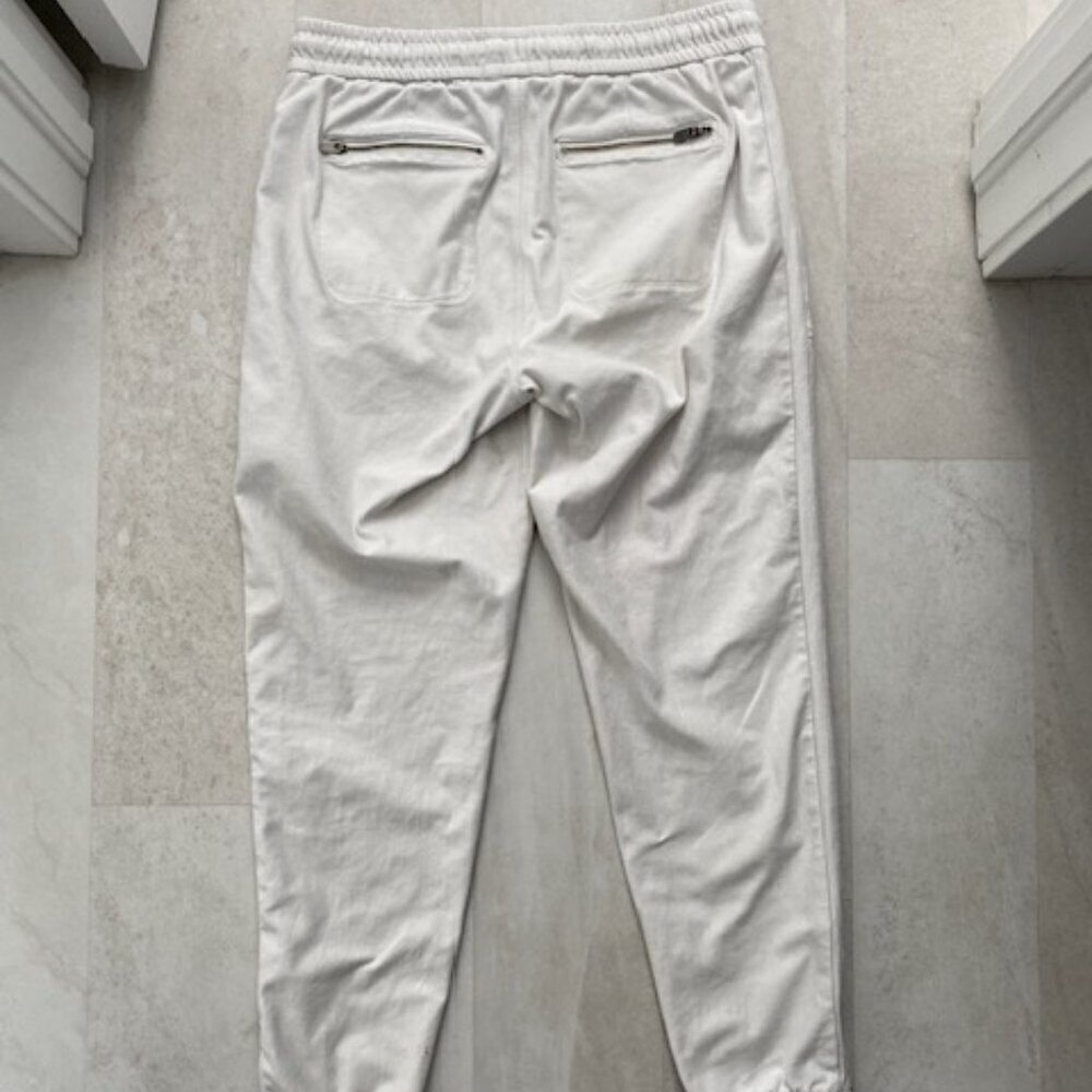 ATHLETA Birch Light Gray Farallon Jogger Pants Sz 4 - Picture 10 of 14